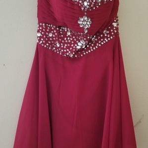 Red cocktail party deess